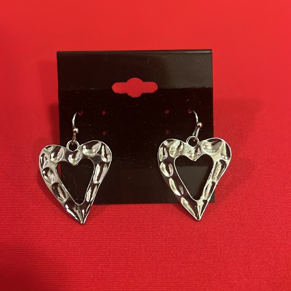 Beautiful Silver Heart Earrings - Picture 2 of 3
